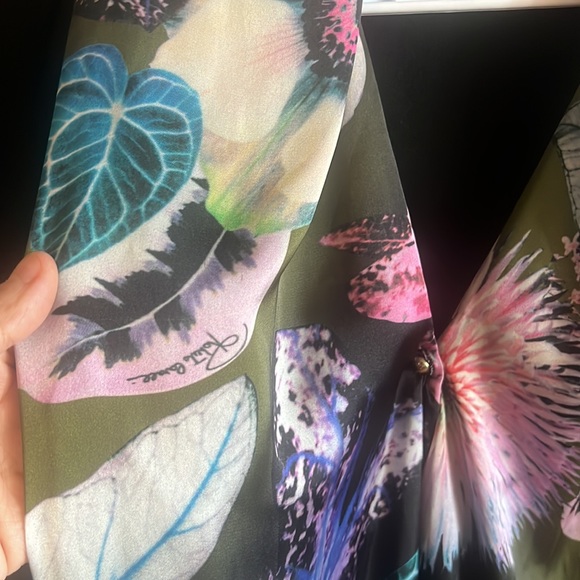 Roberto Cavalli cardigan with 100% silk - Picture 4 of 7